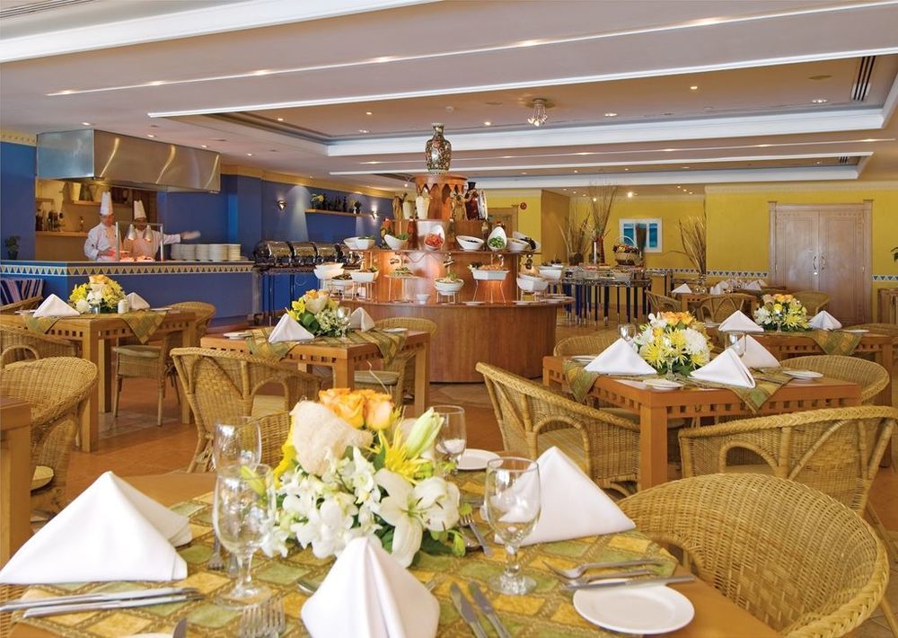 沙迦卡洛海滩度假酒店 餐厅 照片